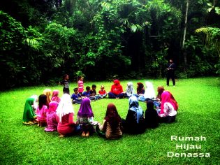 RHD. Kelas Komunitas RHD bersama Pejuang Nasi dari Berbagi Nasi Makassar (25.05.2017)