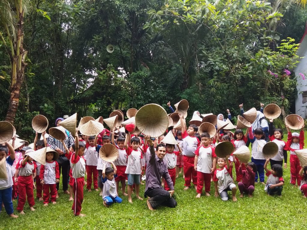 RHD. Outschool TK Telkom Makassar (21.04.2018)