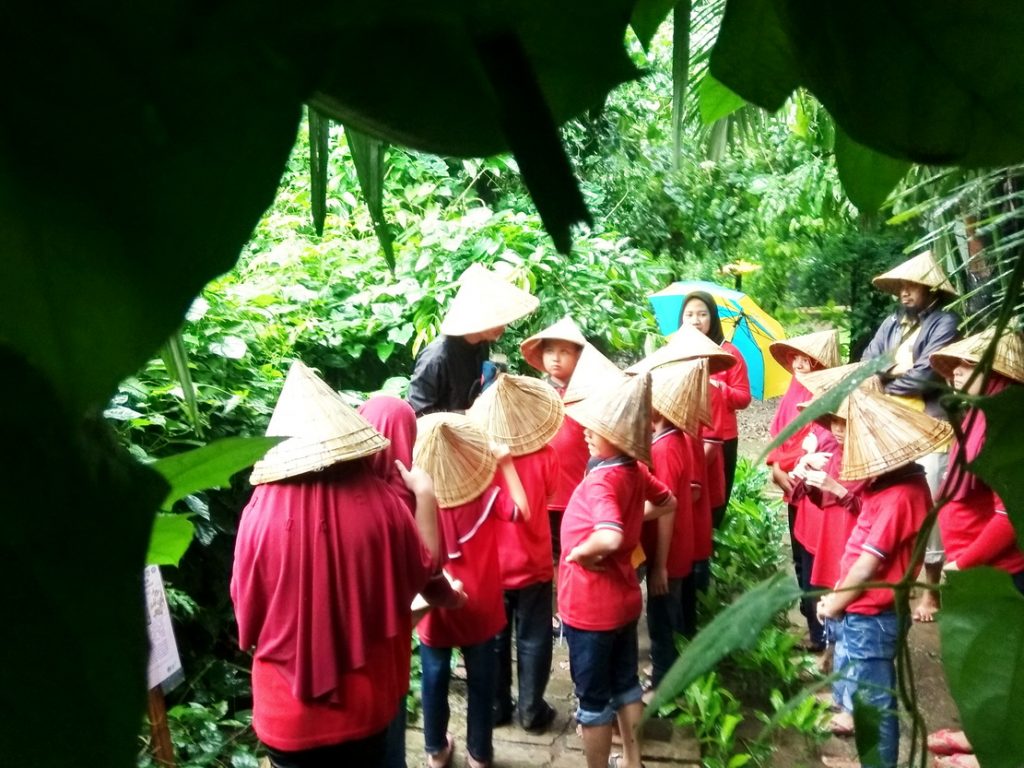 RHD. Field Trip SDI Unggulan BTN Pemda di Rumah Hijau Denassa (RHD), Ahad, 16/12;2018