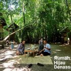 RHD. Pengelola Kampung Literasi Bukit Ompoe bersama Darmawan Denassa di Pelaatran Karannuang (09.01.2021)