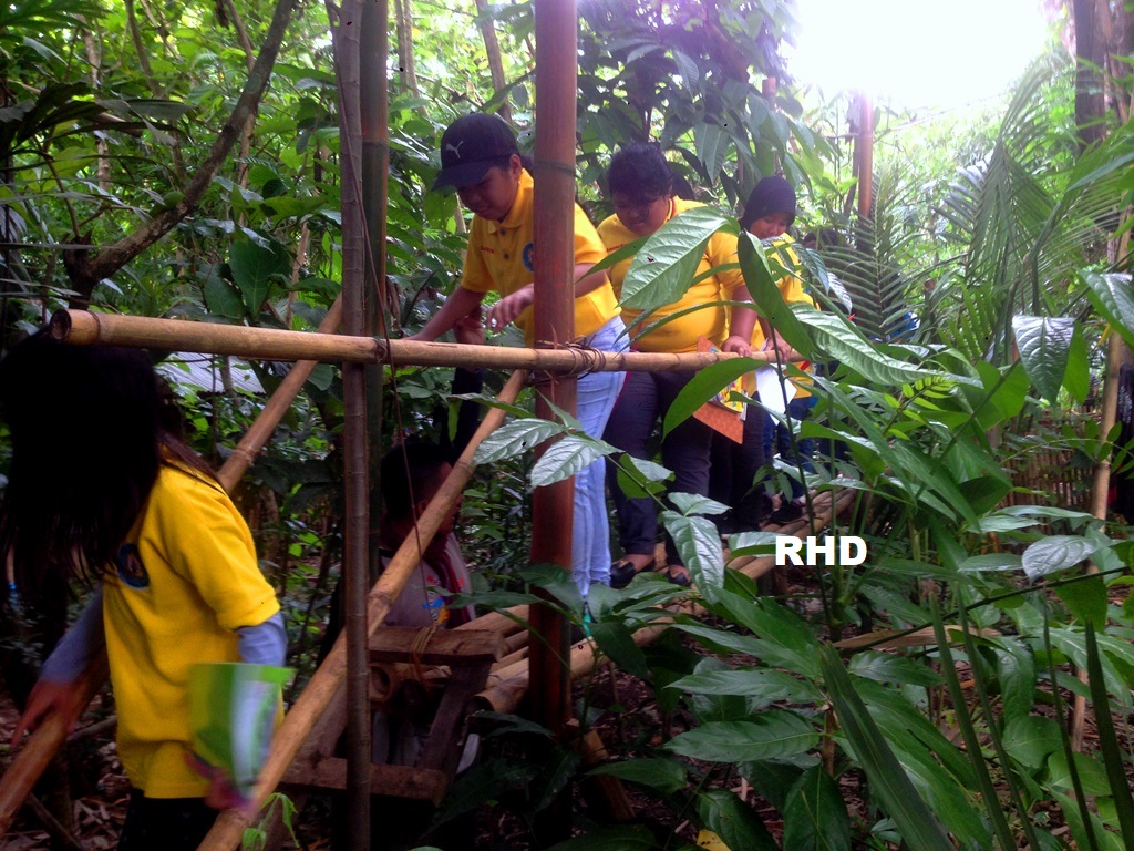 SD Pertiwi Makassar Belajar di Kebun RHD